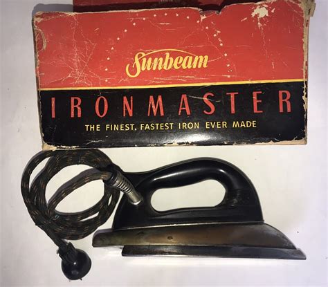 Vintage 1950s Sunbeam Ironmaster Model A 9 Dry Iron In Original Box