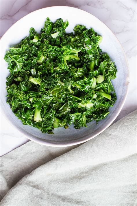 3 Minute Garlic Butter Wilted Kale How To Cook Kale Ginger With Spice