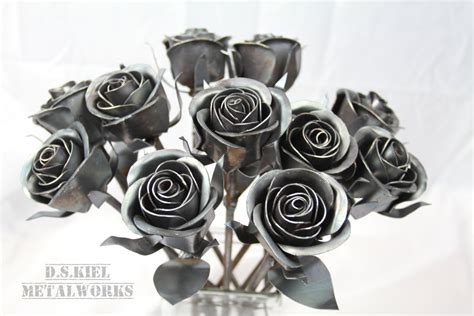 11th Anniversary T 11 Steel Roses Metal Rose Bouquet