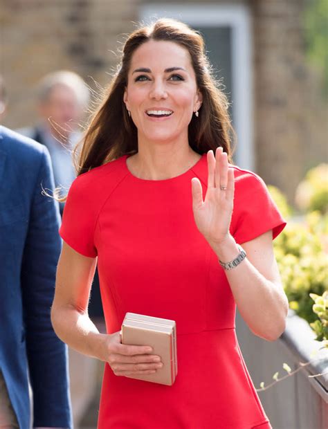 Kate Middleton Y Su Perfecto Vestido Rojo