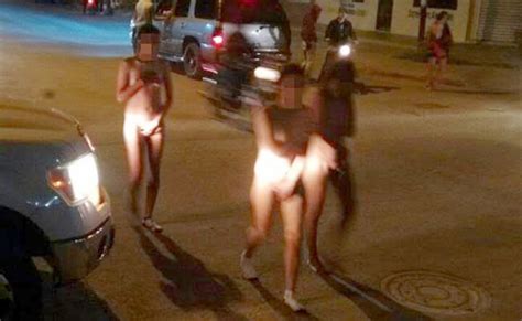 Female Thief Stripped 29 Porn Photos