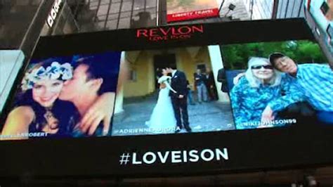 Times Square Kiss Cam To Be Turned Off At 8 Pm To Discourage Crime Abc7 New York