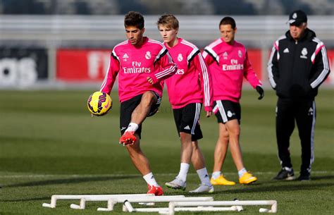 Welcome to the official facebook page of martin ødegaard! All Eyes On Odegaard & More | Of Headbands and Heartbreak...
