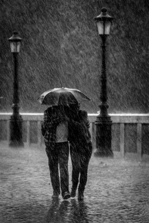 Pin By Amanda On Rain I Love Rain Love Rain Walking In The Rain