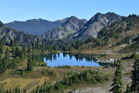 Seven Lakes Basin Olympic Hiking Co