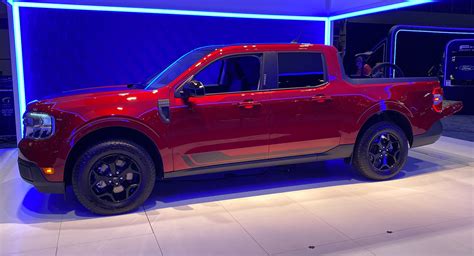 2022 Ford Maverick And F 150 Lightning Debut In Chicago Carscoops