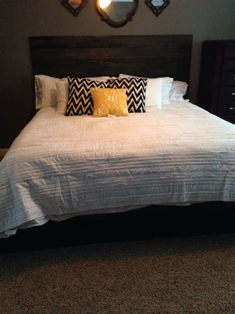 Find a large selection of rustic and barnwood home decor and art. Reclaimed barnwood bed | Home decor, Barnwood bed ...