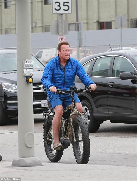 Arnold Schwarzenegger Looks Happy To Be Riding A Bike In La Daily