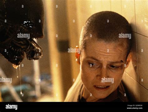 Sigourney Weaver Alien 3 1992 Stock Photo Alamy