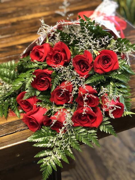 1 Dozen Wrapped Red Roses In Kansas City Mo Westport Floral Designs