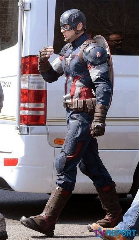 New Photos Of Captain America On Set For Avengers Age Of Ultron Gives