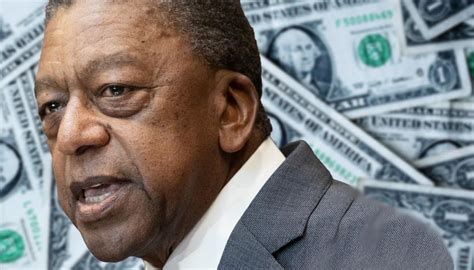 Americas First Black Billionaire Calls For 14 Trillion In Reparations