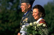 Colin Powell and Wife Alma Powell's 60-Year Marriage | PEOPLE.com