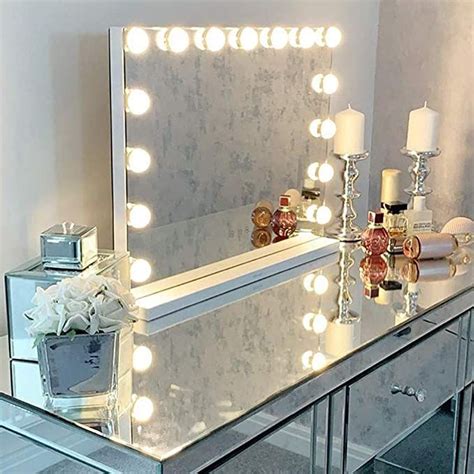 DIY Vanity Mirror Projects That Show You In A Different Light