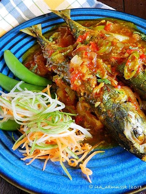 Gurih lembut daging ikan patin makin enak dimakan dengan gerusan salah satu olahan yang terkenal adalah pindang ikan patin khas palembang. IKAN KEMBUNG BERSOS THAI....yang enak - Singgahsana Kitchen