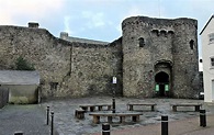 Carmarthen Castle - Britain's Castles