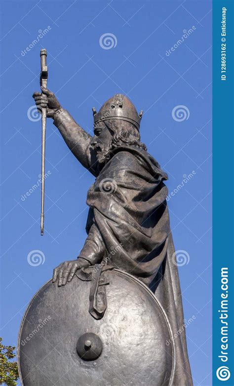 King Alfred Statue Winchester Editorial Photography Image Of Sword