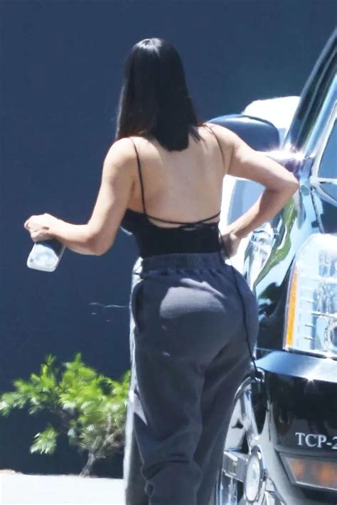 Kim Kardashians Waist Looks Smaller Than Ever As She Highlights Curvy Derrière In Tight Jeans