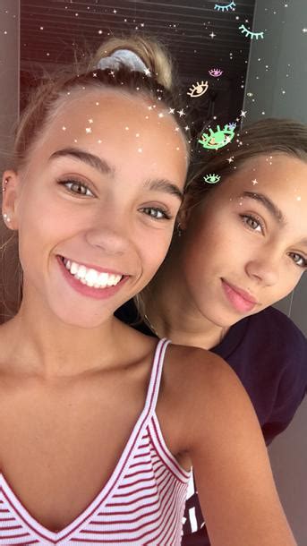 Now we're ready for the @teenchoicefox.zwar konnten sich lisa und lena bei den teen choice awards 2017 in der kategorie choice muser nicht. Lisa und Lena: Eigener Insta-Filter! | BRAVO