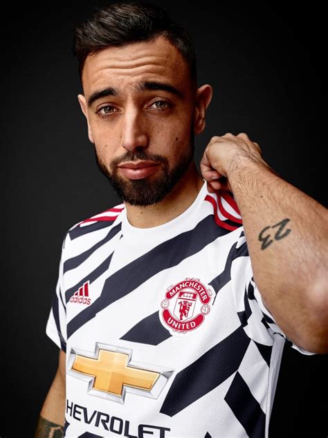 Aug 03, 2021 · manchester united live transfer news, team news, fixtures, gossip and injury latest from the manchester evening news. Every Man Utd Third Kit of the Premier League Era - Ranked