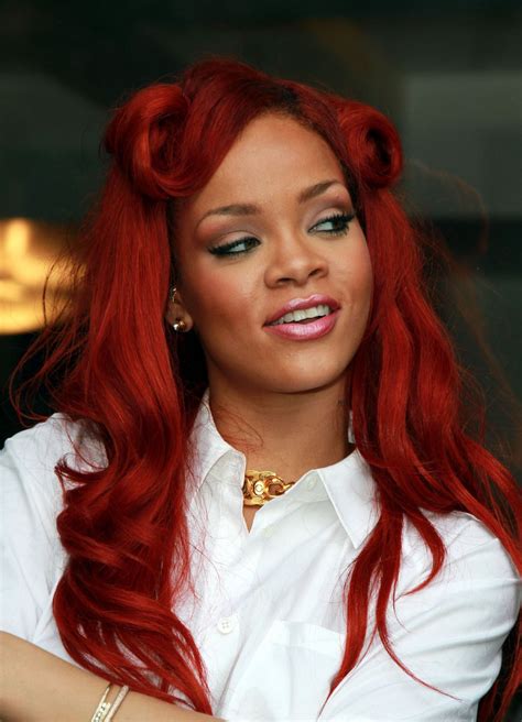 Download Free Mp3 Songs And Wallpapers Rihanna Red Color Hairstyle 2011 Latest Real Life Pictures