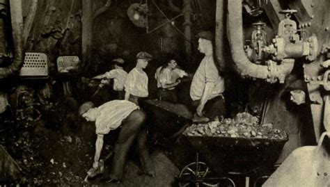 Ww1 Merchant Sailors Shovelling Coal In Engine Room Of Merchant Ship