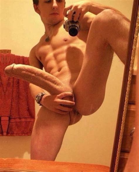 Naked Male Gym Selfies