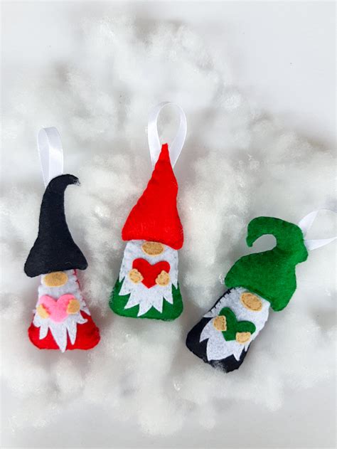 How To Make Christmas Gnomes Free Felt Gnomes Pattern