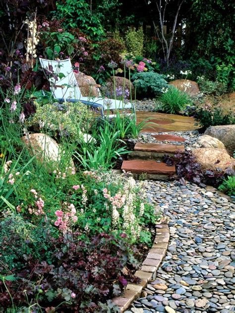 The plum and grey shades of slate, the greens of roughly textured anatolia boulders, the. 13 inspirational ideas for landscaping with rocks ...