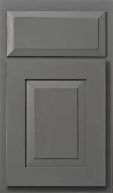 Browse our favorite kitchen wall colors and get inspired! Gauntlet Gray | Dakota Kitchen & Bath in 2020 | Kitchen decor grey, Grey laundry rooms, Gauntlet ...