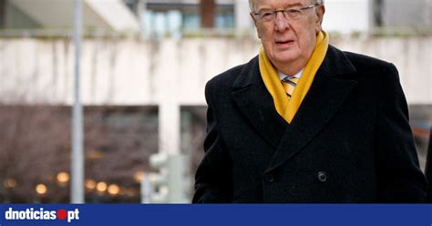 2018 luzia batista / ariella arlesisla Ex-Presidente Jorge Sampaio votou hoje em Lisboa ...