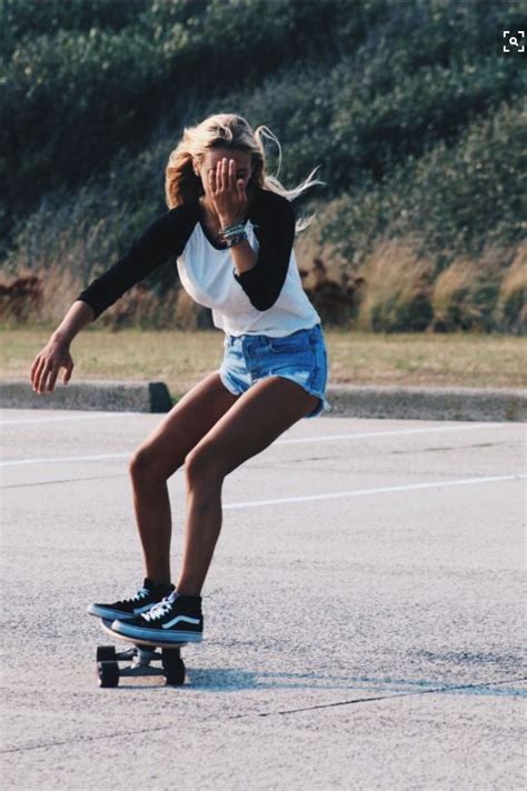 Pin De Marylou Cruz Em •skateboard• Roupas De Menina Skatista Raparigas Surfistas Fotografia