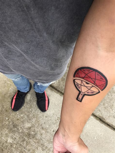 But now im with nobody. Uchiha Tattoo : Naruto