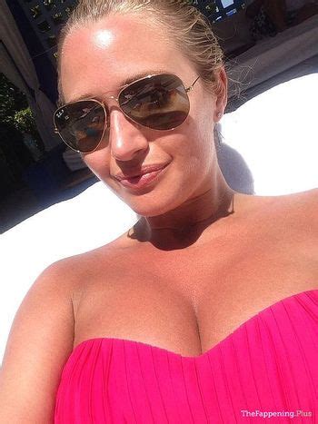 Hayley Mcqueen Nude Onlyfans The Fappening Plus