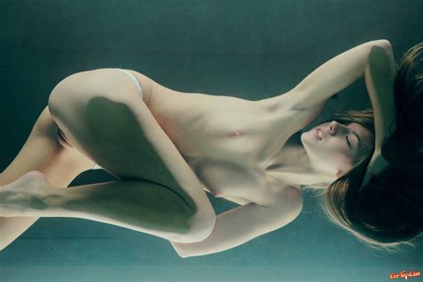 Nude Art Erotic Photography Play Nude Underwater Beauties 33 Min