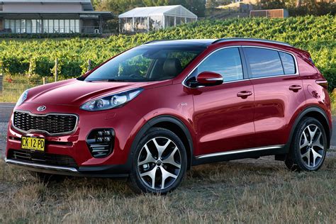 Choose from a wide range of used kia at one of the uk's largest automotive dealers. Kia Sportage 2017 review | CarsGuide