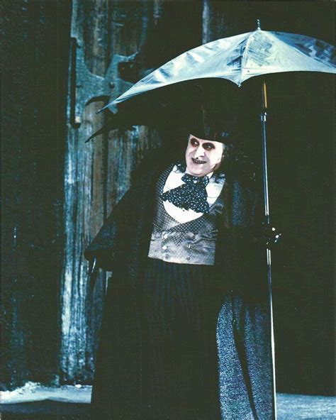 Batman Danny Devito As The Penguin With Umbrella 8 X 10 Photo 004