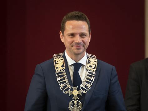 Rafał trzaskowski w portalu informacyjnym tvp info. Warsaw has a new Mayor | Warszawa - oficjalny portal ...