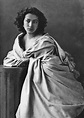 File:Sarah Bernhardt by Félix Nadar 2.jpg - Wikimedia Commons