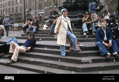 Piccadilly Circus London 1976 Stock Photo Alamy