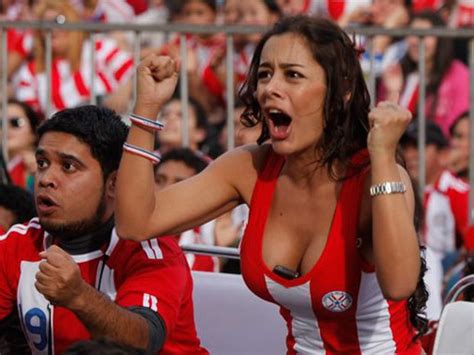 Larissa Riquelme And The Phone In Her Cleavage 22 Pics