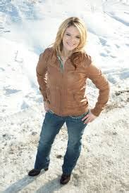 Over in alaska, maya appears to be cast for her rookie perspective, and, it seems, her good looks. lisa kelly | lisa kelly | Pinterest | Lisa kelly, Ice road truckers lisa and Trucks and girls