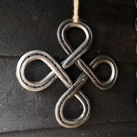 Jan 24, 2018 · the celtic knot: Celtic Knot