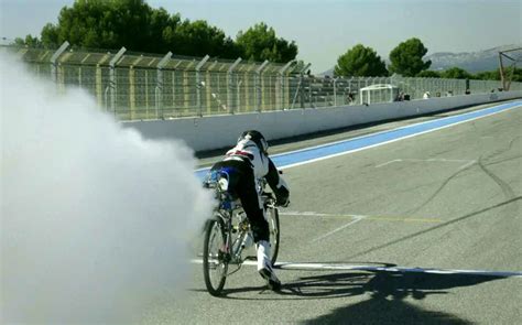 Video Fearless Frenchman Rides Rocket Powered Bicycle To 207mph