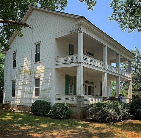 1860 Fixer Upper Farmhouse For Sale In Comer Georgia — Captivating Houses