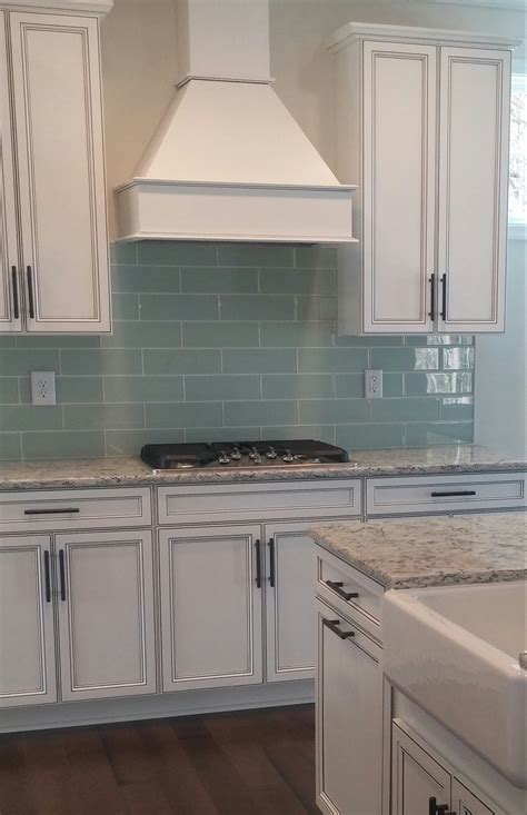That high contrast between the. Arctic ice subway tile backsplash with Cambria Praa Sands ...