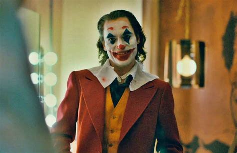 Guru somasundaram, ramya pandian, gayathri krishna and others. Joaquin Phoenix Loses His Mind In Final Trailer For 'Joker'