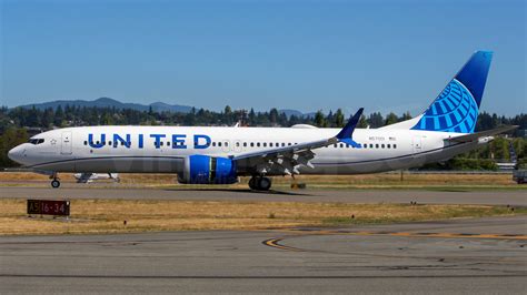 United Airlines Boeing 737 9 Max N57001 N37521 V1images Aviation Media