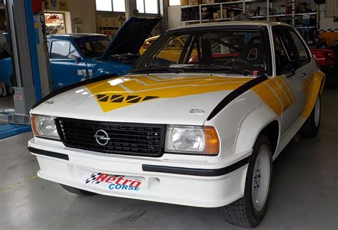 Sunstar 5370 opel ascona b400 rally car kristiansen/hartwigsen sachs 1981 1:18th. Restauro Opel Ascona 400