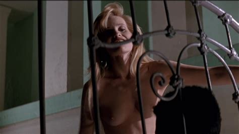 Nude Video Celebs Linda Dona Nude Ricochet 1991